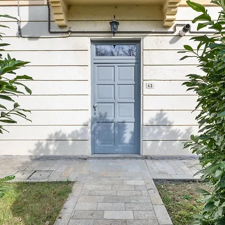 Apartmán C/ Parcheggio Vicino Alla Reggia *