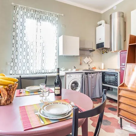 Apartmán C/ Parcheggio Vicino Alla Reggia